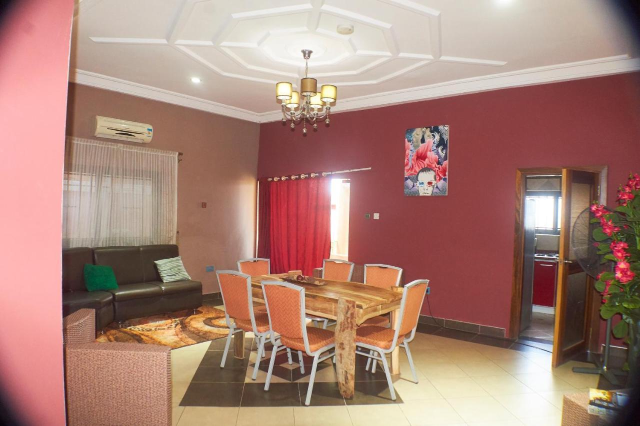 Triple Hill Hotel Weija Екстериор снимка