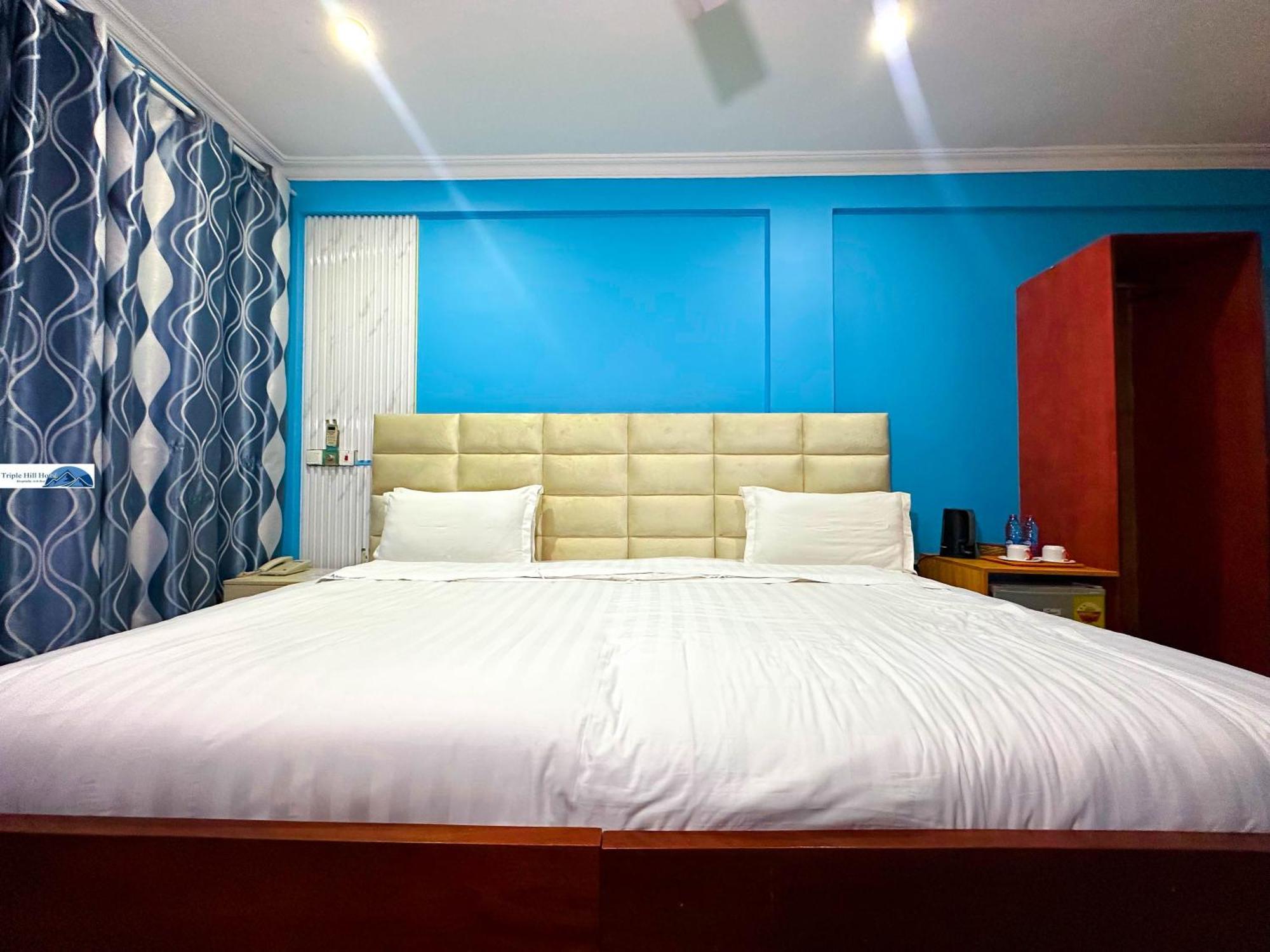Triple Hill Hotel Weija Екстериор снимка